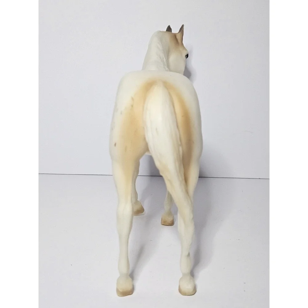 Vintage Breyer Traditional Thoroughbred Mare Medicine Hat Alabaster Horse U.S.A.